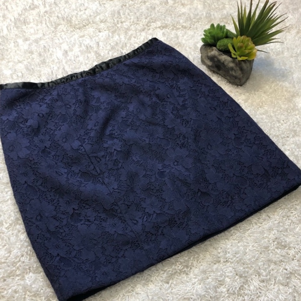 NWOT Navy blue skirt